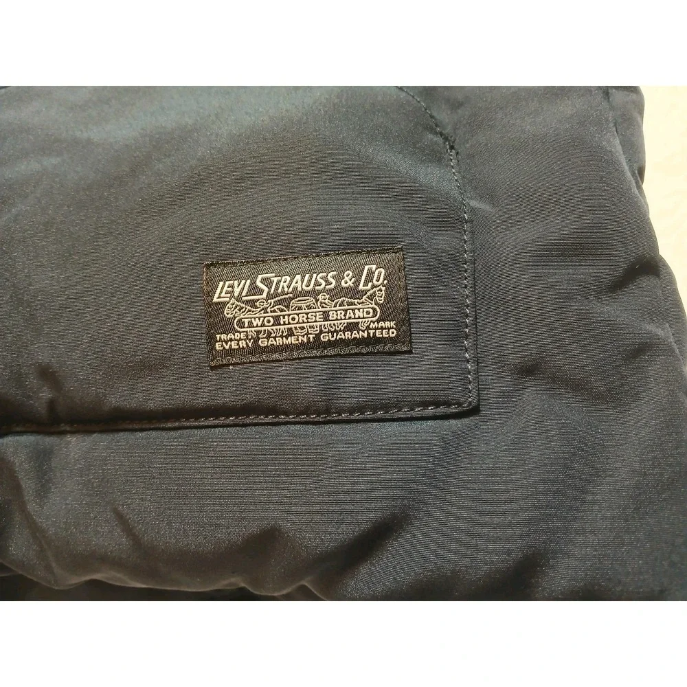 Men's Levi's Quilted Hooded Puffer Jacket Navy Size Extra Large XL $225 NWT